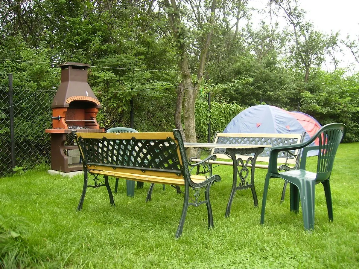 Camping Domki Letniskowe Варшава Деревянный коттедж