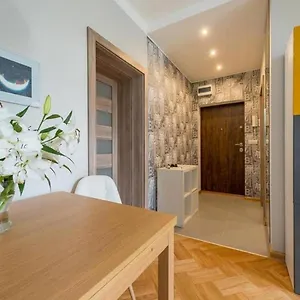 Modern And Cozy- Golden Apartments- Central Location Warszawa